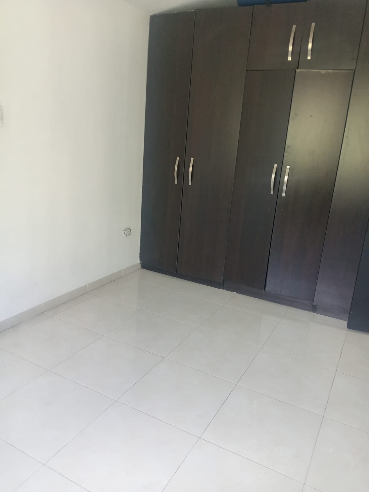 VENDO CASA DÚPLEX CON LOCAL EN SECTOR VILLA VERDE