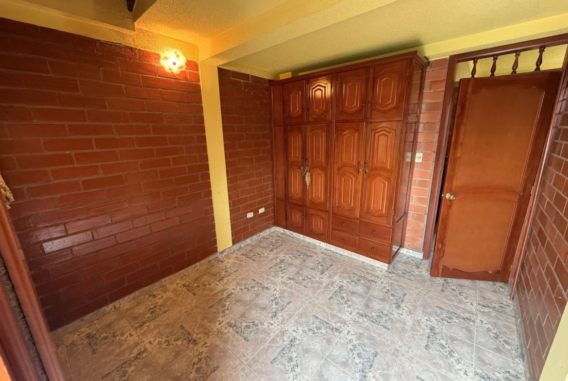 VENDO CASA EN QUINTAS DE JARDIN COLONIAL