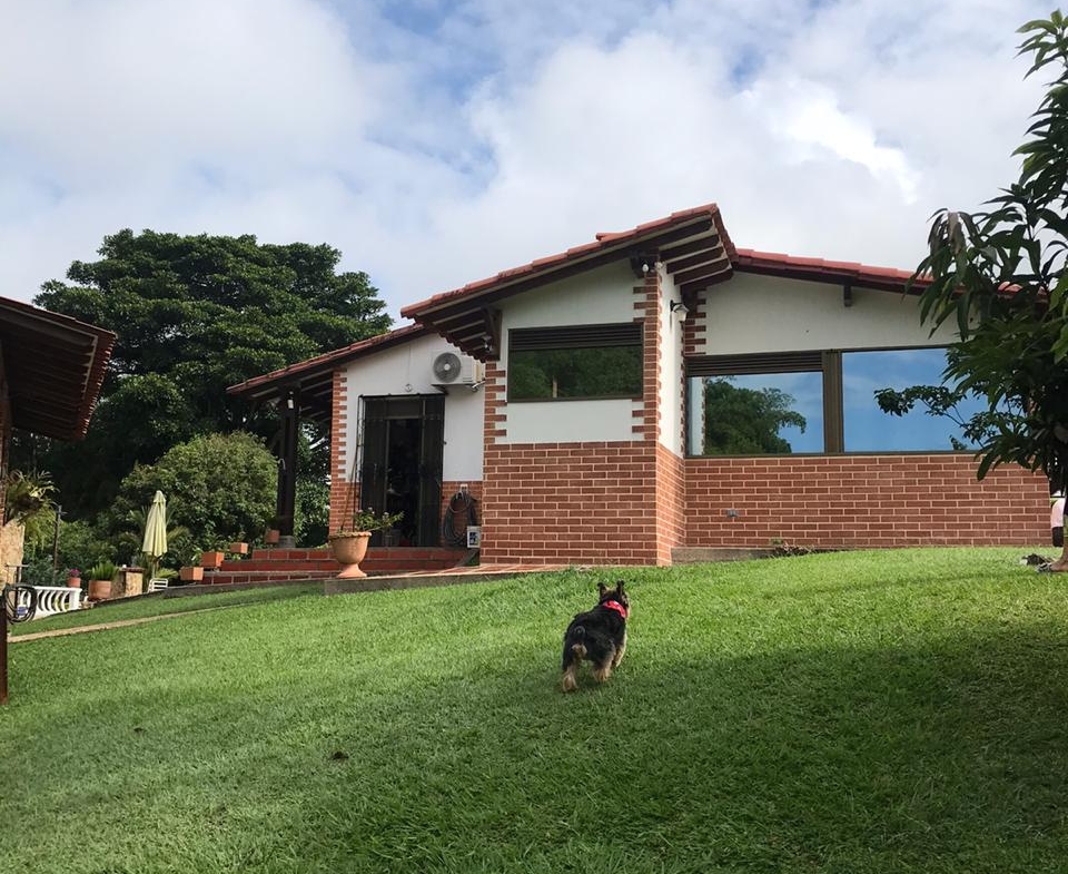 VENDE CASA CAMPESTRE SECTOR CERRITOS