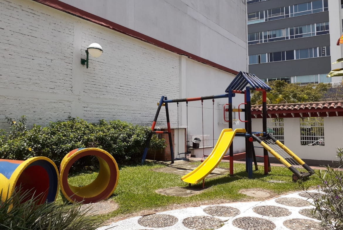 VENDO APARTAMENTO EN PINARES DE SAN MARTIN PEREIRA