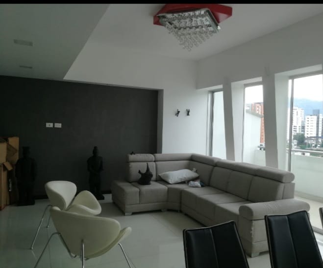 VENDO PENT HOUSE DUPLEX EN EXCLUSIVO SECTOR DE PINARES