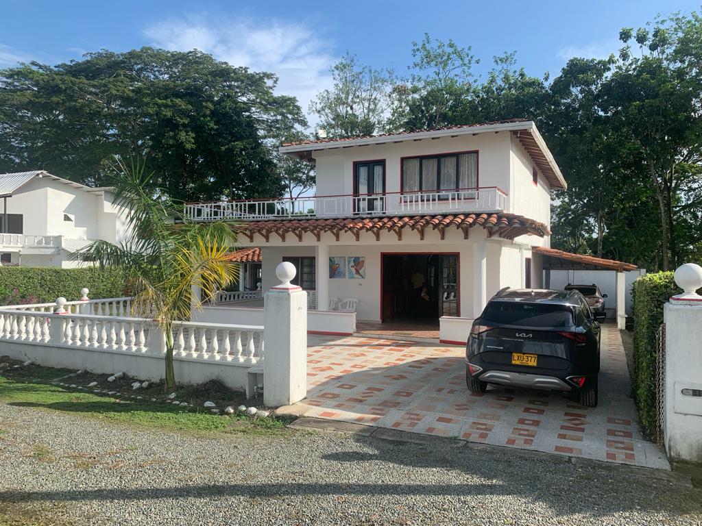 VENTA DE CASA CAMPESTRE EN VITERBO