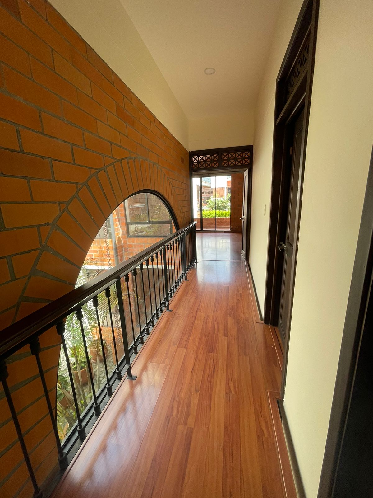 305072520240906031712 VENDO CASA EN BOMBAY DOSQUEBRADAS