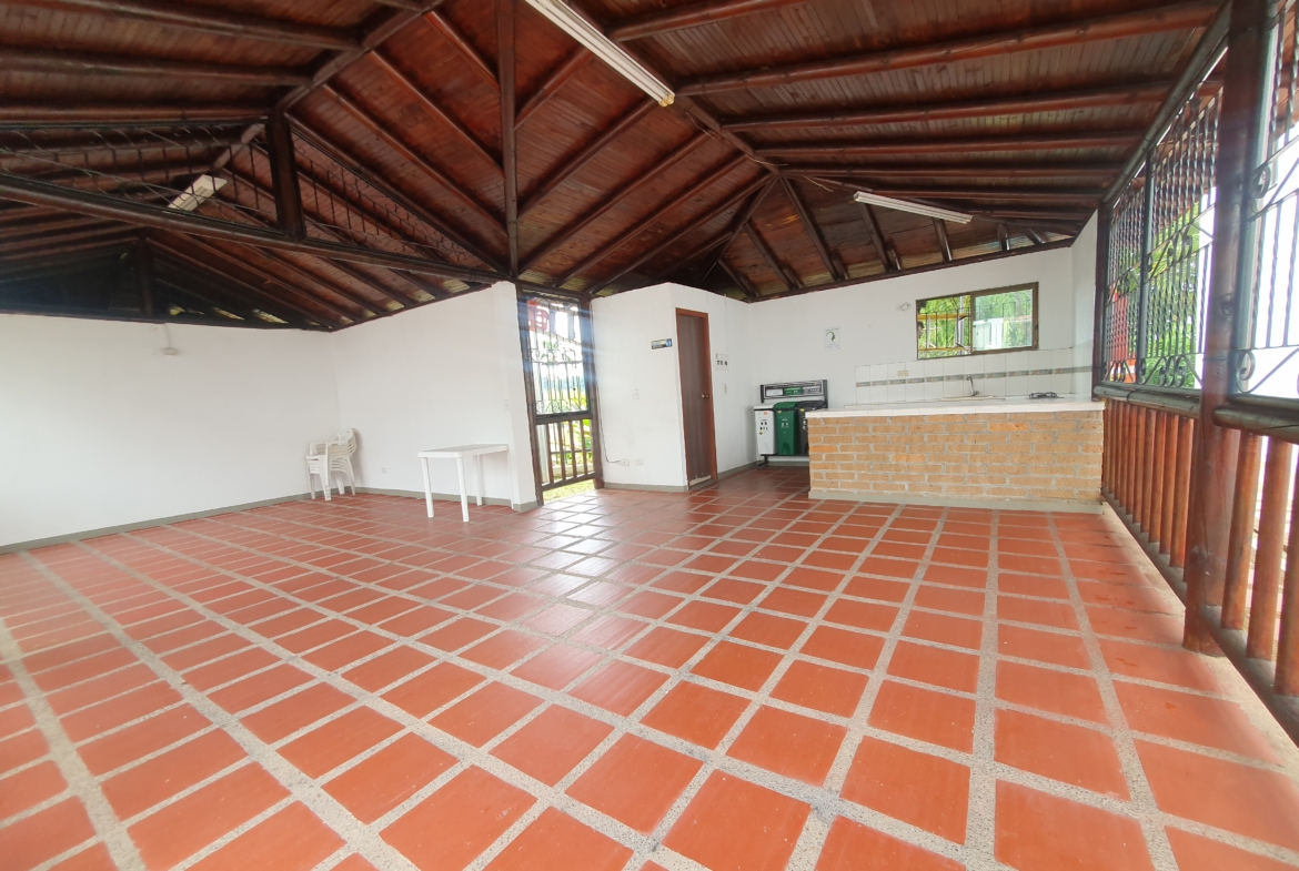 CASA EN VENTA AVENIDA SUR SECTOR HOME CENTER