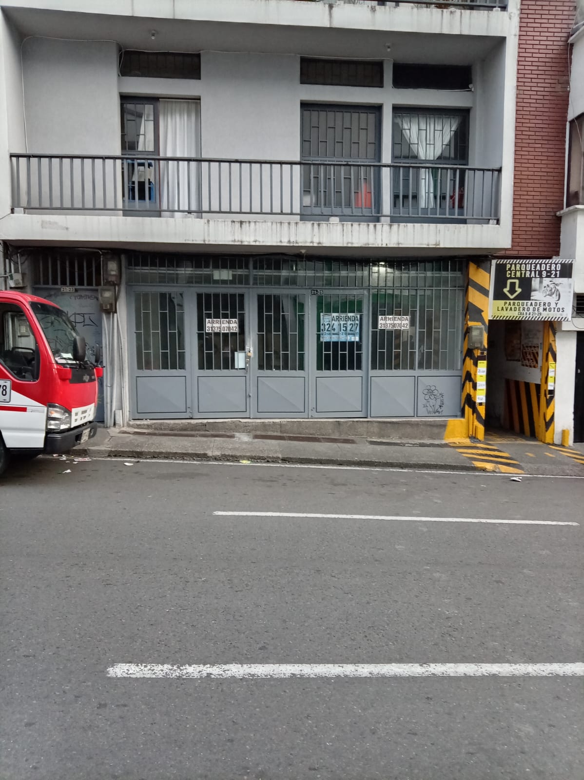 305072520260507104444-1 LOCAL EN EL CENTRO PARA LA RENTA