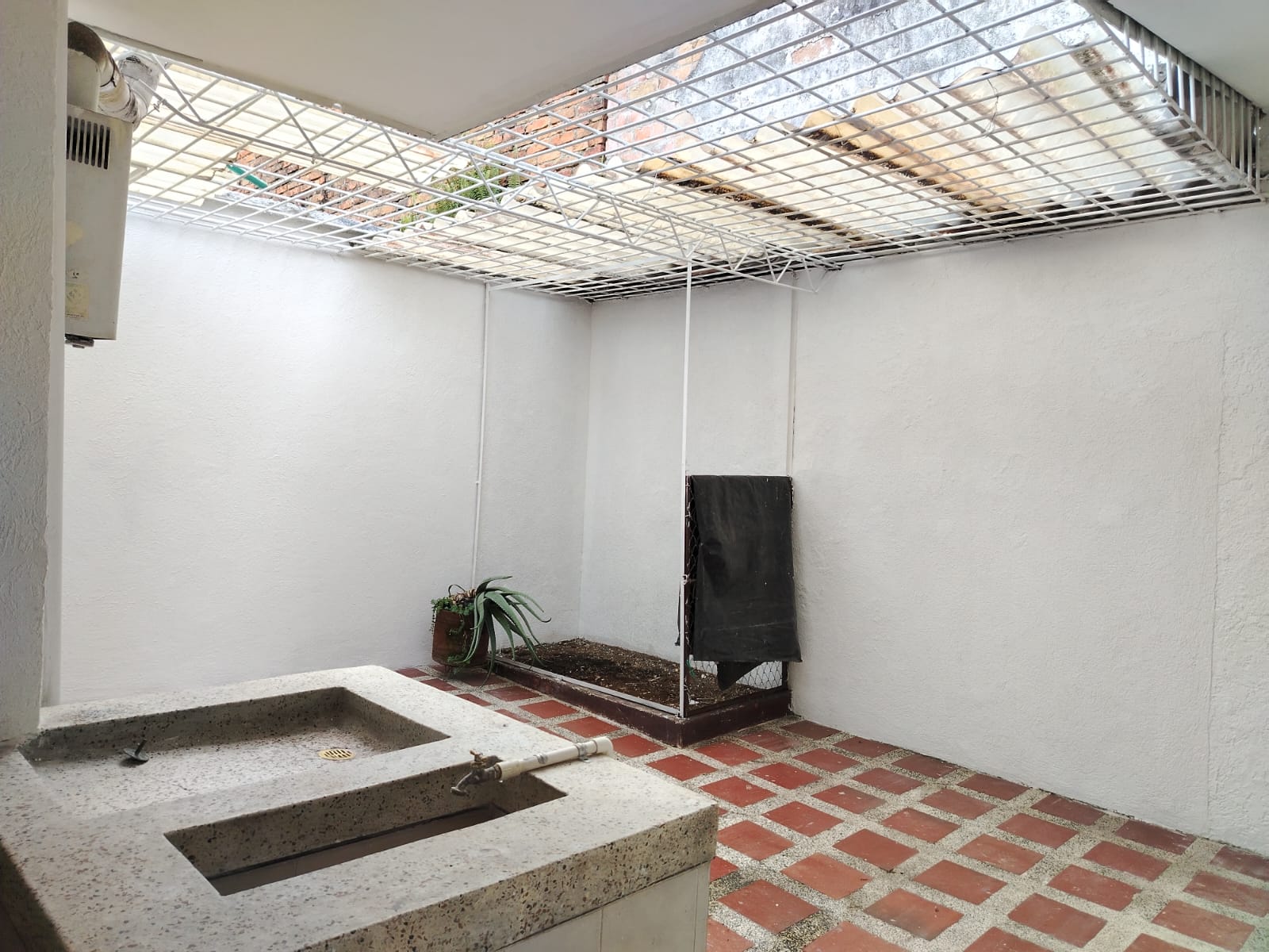 ARRIENDO CASA EN BARRIO CENTENARIO PEREIRA
