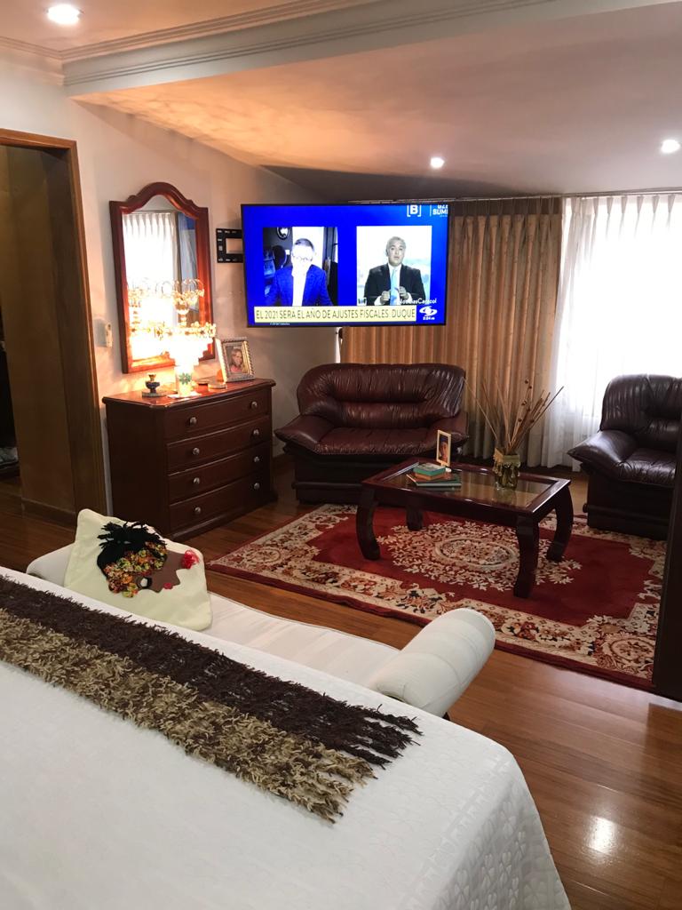VENTA DE CASA EN PINARES