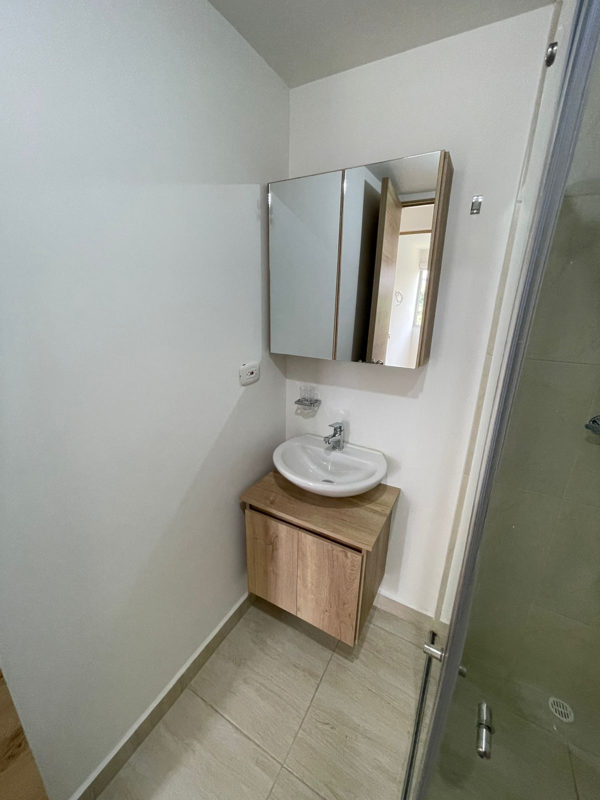 SE VENDE APARTAMENTO EN C.R SENDEROS DE SAN SILVESTRE