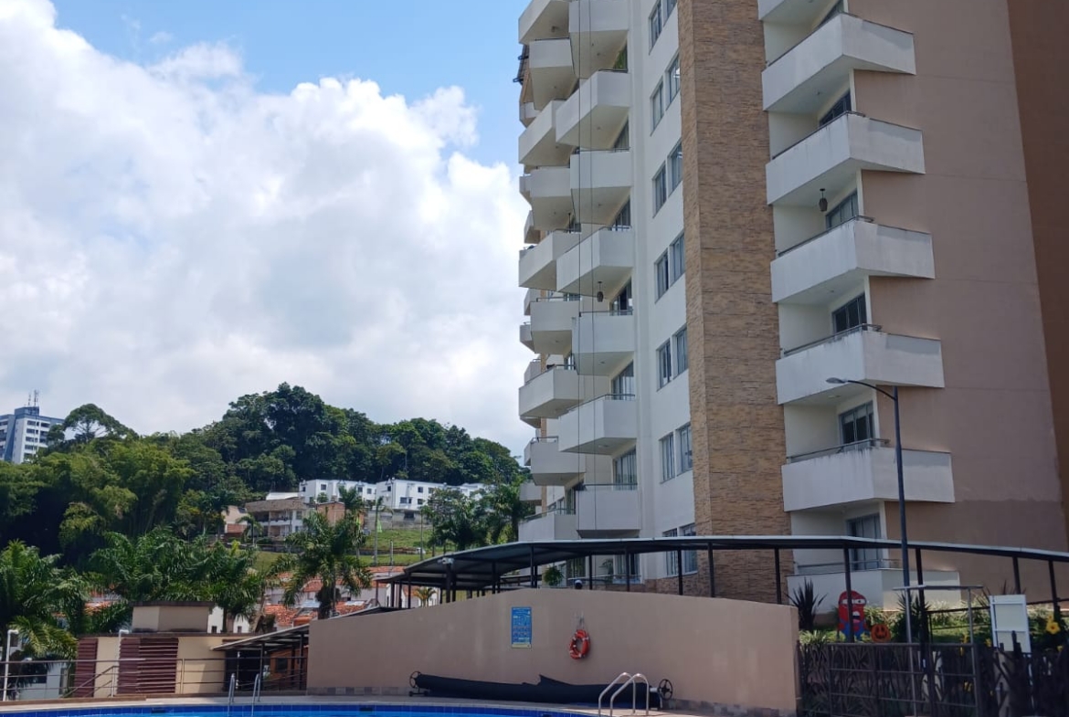 VENDO APARTAMENTO EN ALAMOS PEREIRA