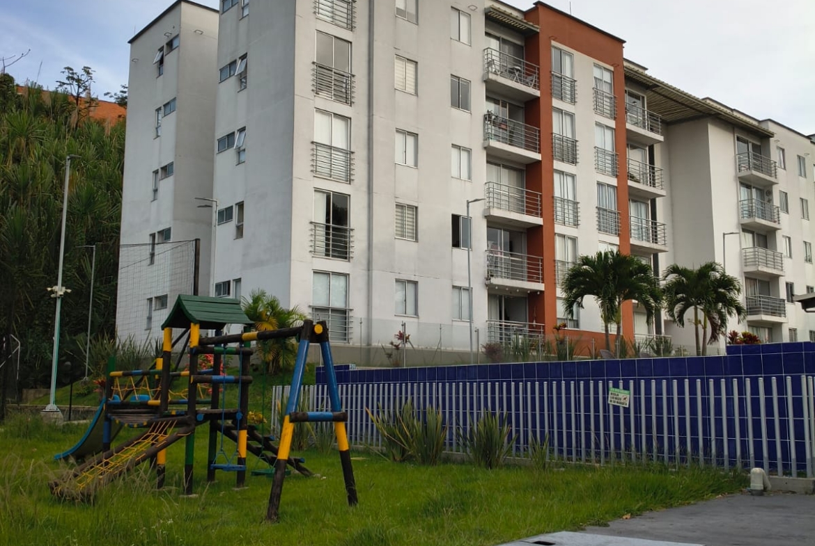 VENDO APARTAMENTO SECTOR UNICENTRO PEREIRA