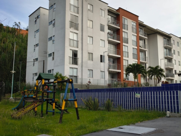 VENDO APARTAMENTO SECTOR UNICENTRO PEREIRA