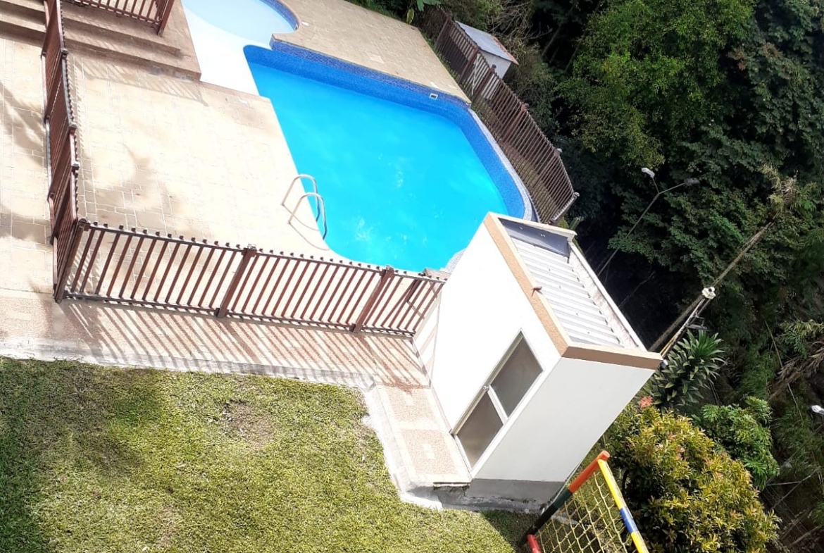 Vendo Apartamento en Portal de la 14 Pereira