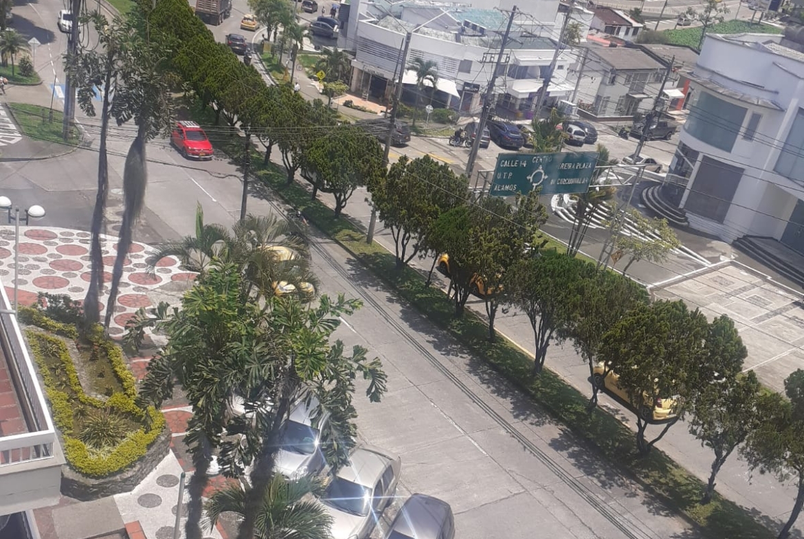 VENDO APARTAMENTO EN PINARES DE SAN MARTIN PEREIRA