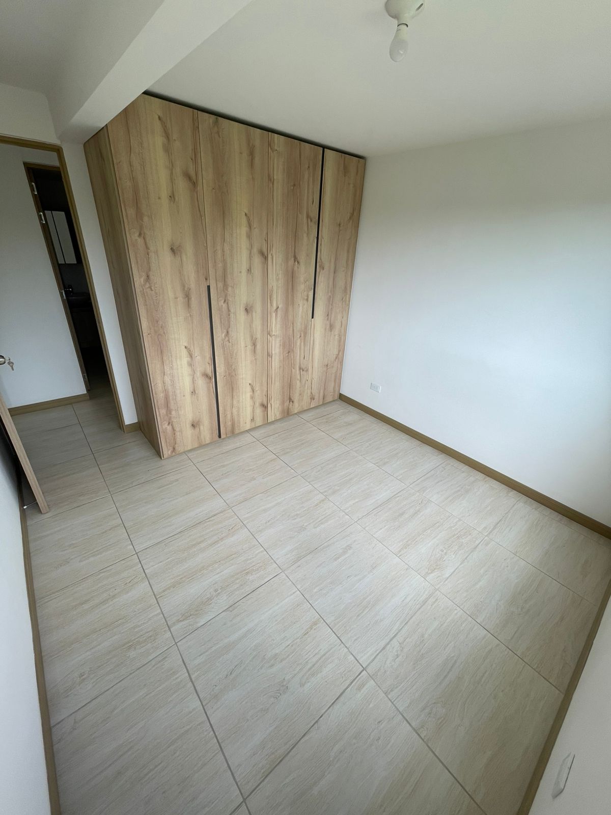SE VENDE APARTAMENTO EN C.R SENDEROS DE SAN SILVESTRE