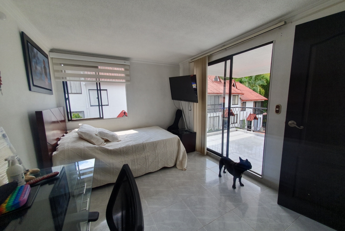 CASA EN VENTA AVENIDA SUR SECTOR HOME CENTER