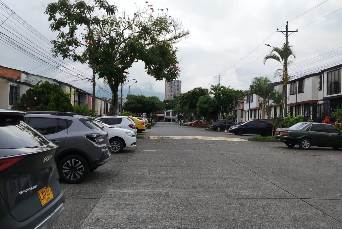 ARRIENDO CASA EN VILLA DEL PRADO PEREIRA