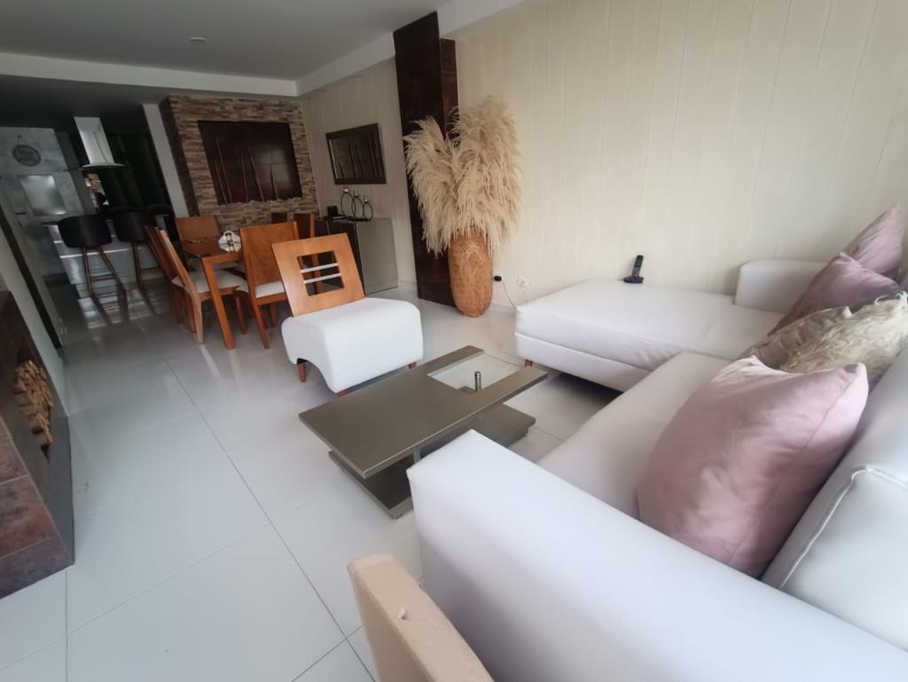 VENDO CASA EN PUEBLITO CAFETERO