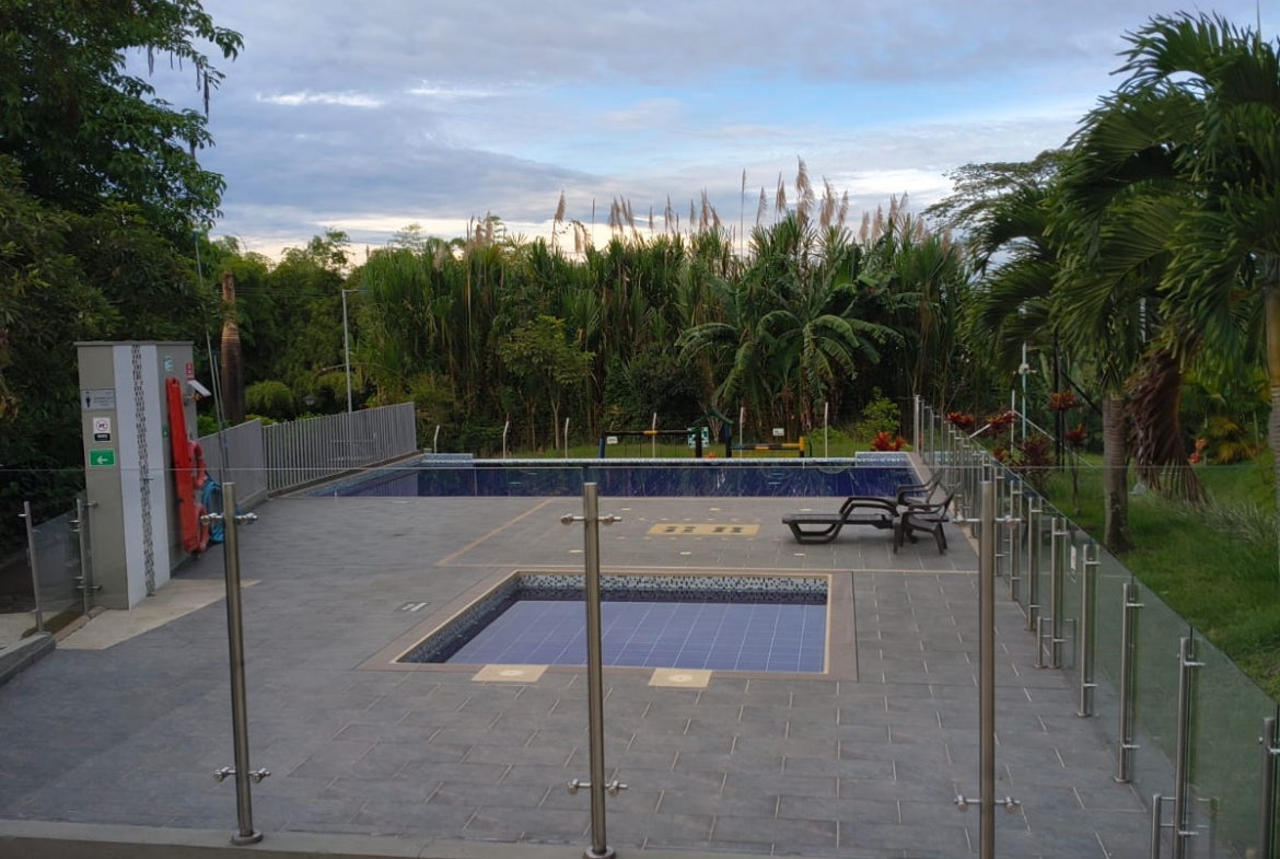 VENDO APARTAMENTO SECTOR UNICENTRO PEREIRA