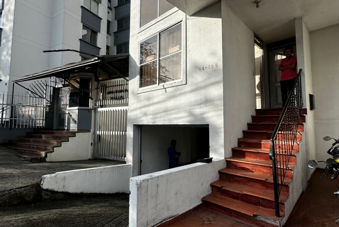 Vendo Casa con 2 Viviendas Independientes en Maraya