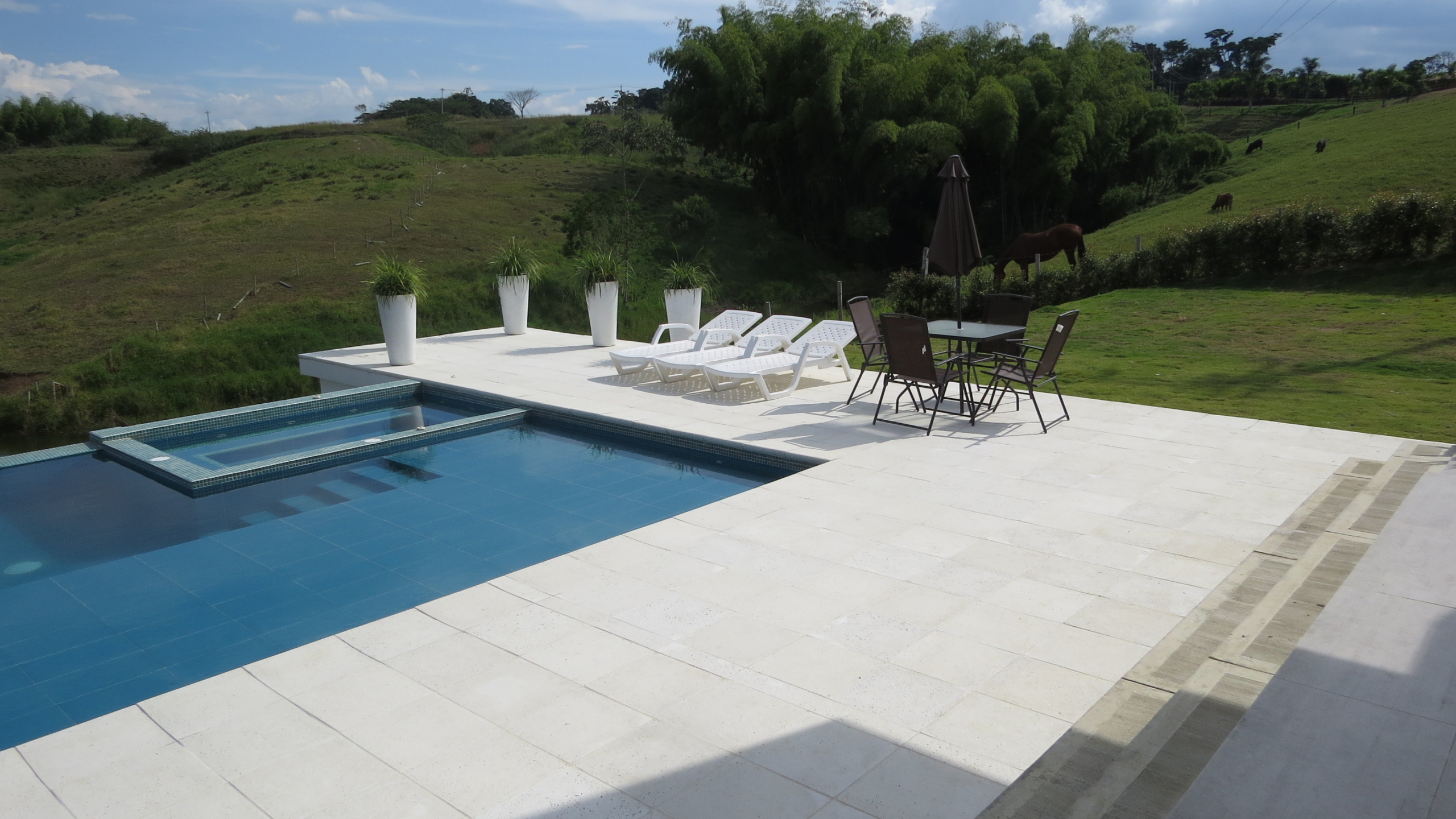 305072920190515041118 Venta de Casa campestre en Malabar