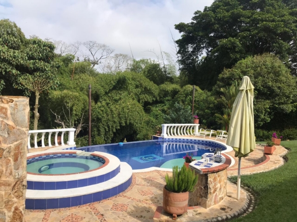 VENDE CASA CAMPESTRE SECTOR CERRITOS
