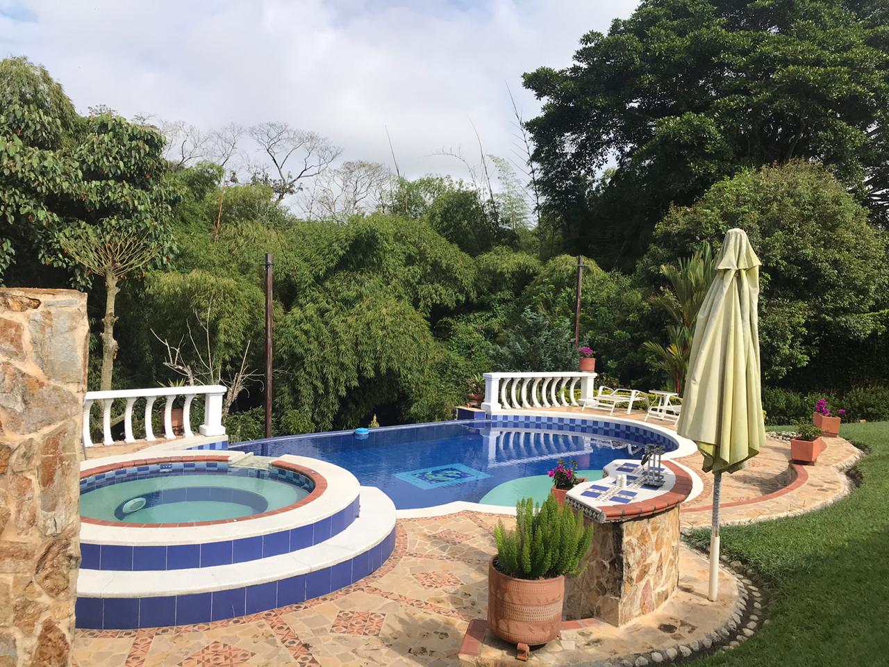 VENDE CASA CAMPESTRE SECTOR CERRITOS