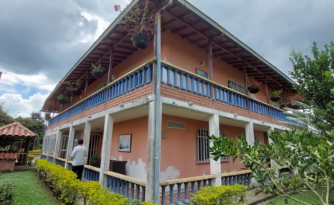VENDO FINCA EN EL SECTOR DE MORELIA