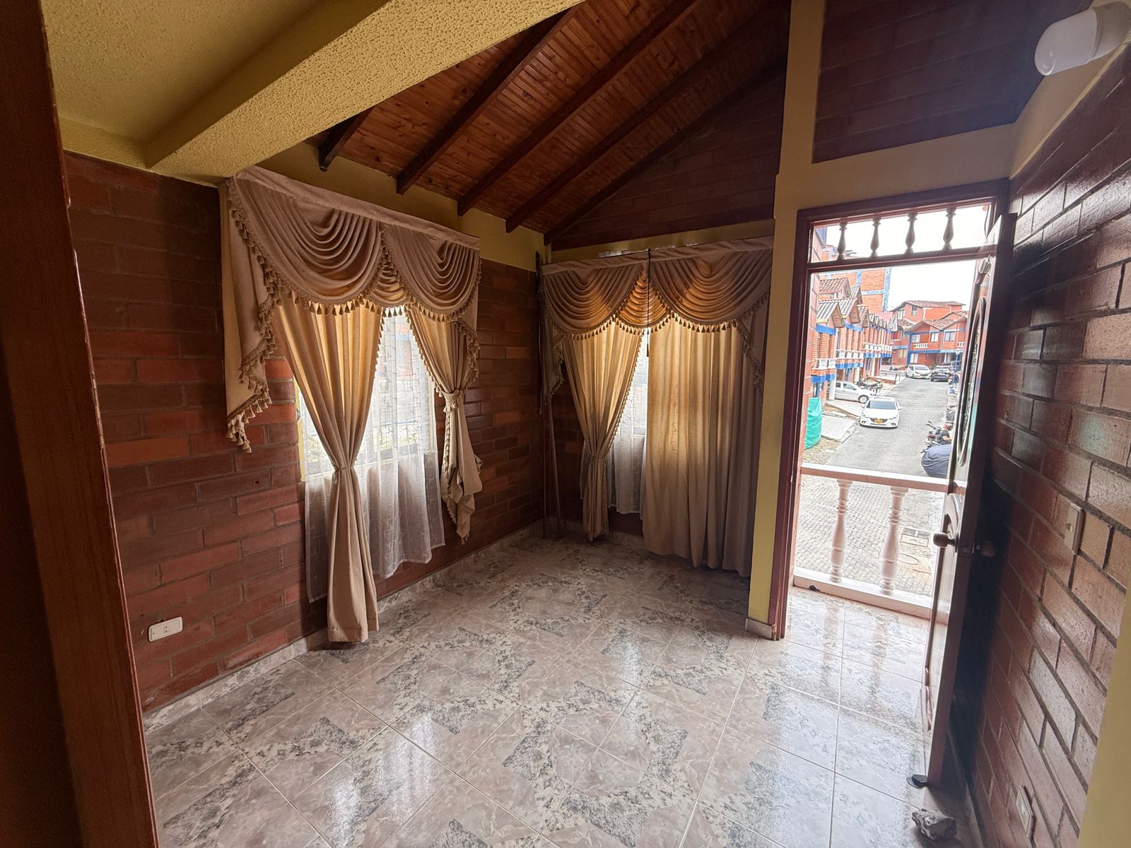 305072920260515104253 VENDO CASA EN QUINTAS DE JARDIN COLONIAL