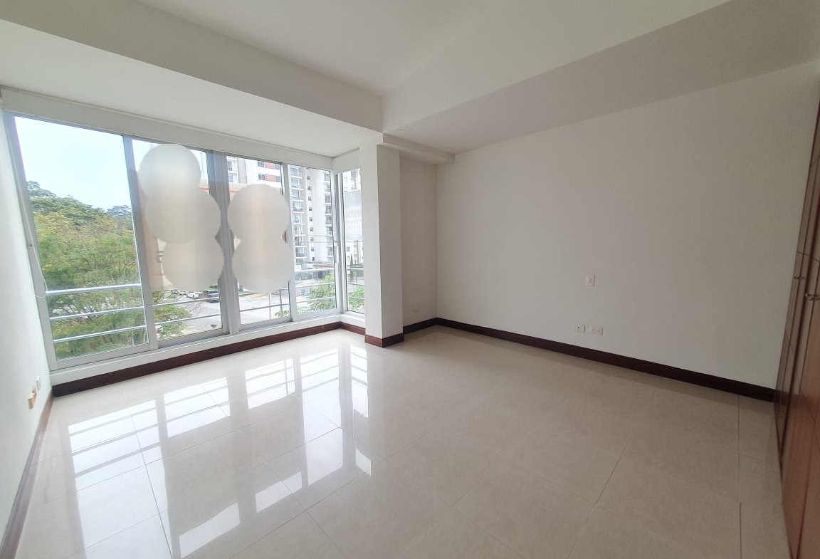 EN VENTA CASA EN PINARES CONJUNTO CERRADO