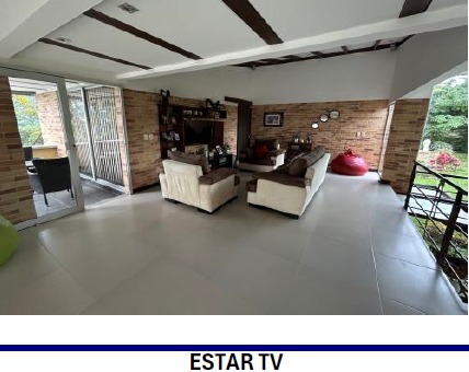 SE VENDE AMPLIA CASA CAMPESTRE VÍA PEREIRA – ARMENIA