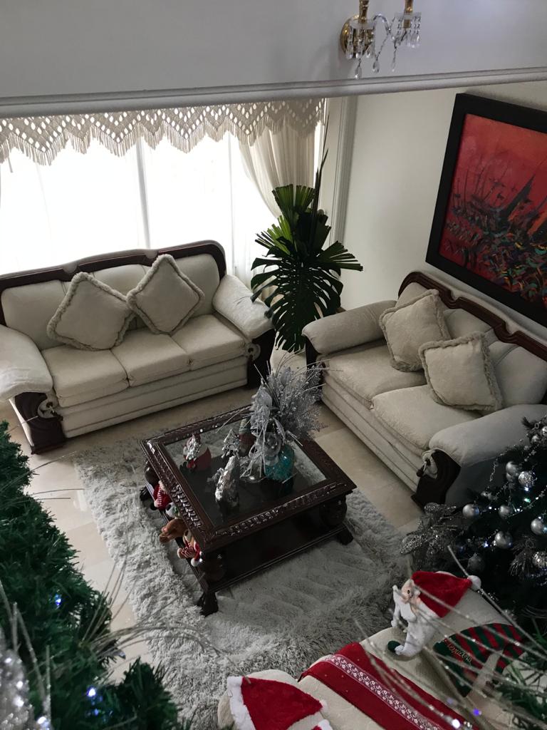 VENTA DE CASA EN PINARES