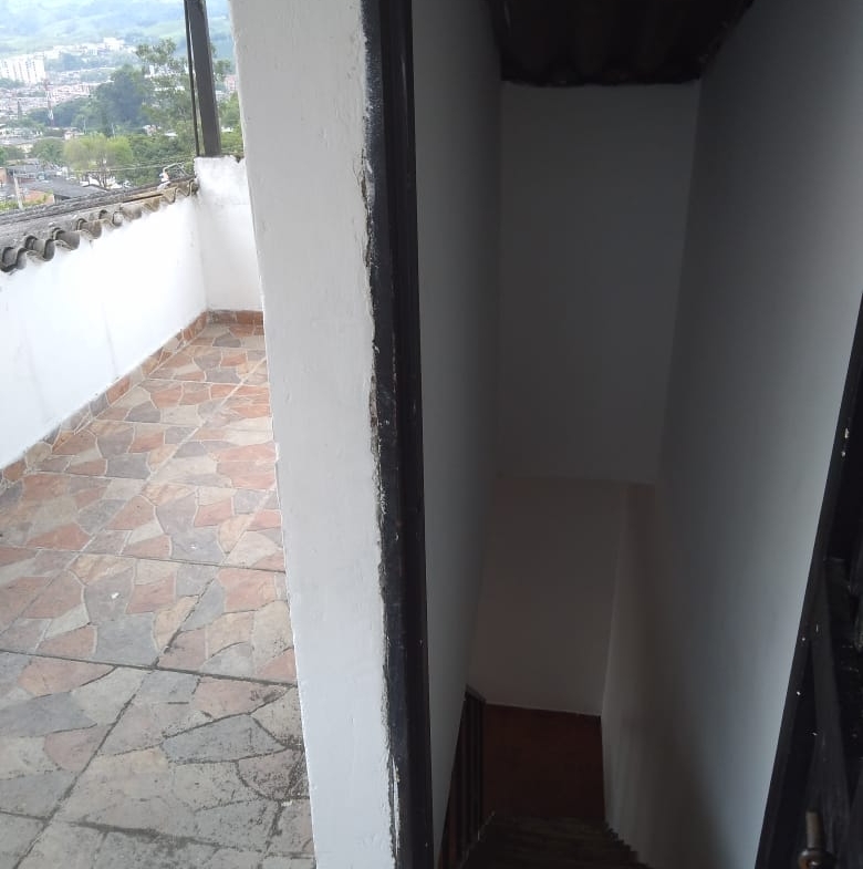 VENDO CASA EN DOSQUEBRADAS