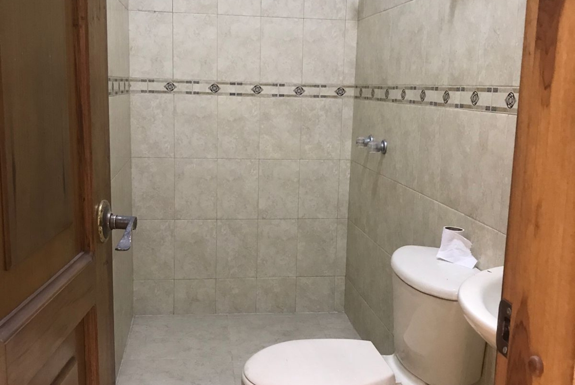 Vendo Casa con 2 Viviendas Independientes en Maraya