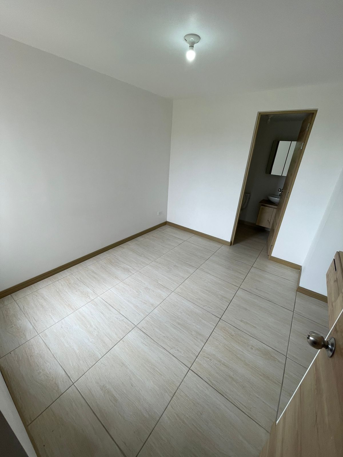 SE VENDE APARTAMENTO EN C.R SENDEROS DE SAN SILVESTRE