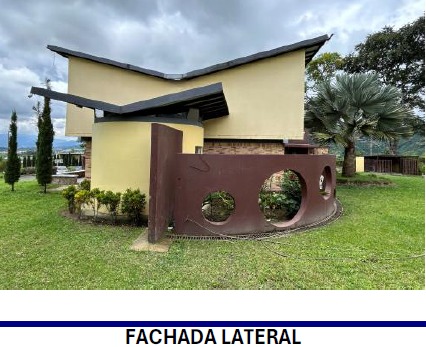 SE VENDE AMPLIA CASA CAMPESTRE VÍA PEREIRA – ARMENIA