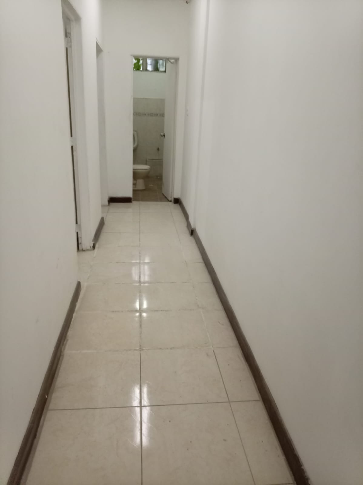305073120260507104448 LOCAL EN EL CENTRO PARA LA RENTA