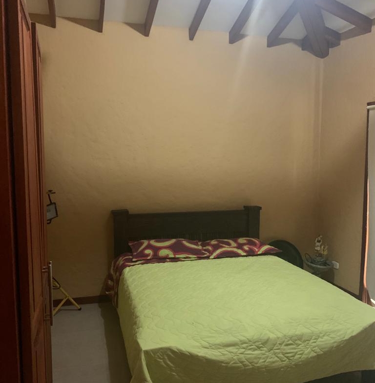VENTA CASA CAMPESTRE EN VITERBO