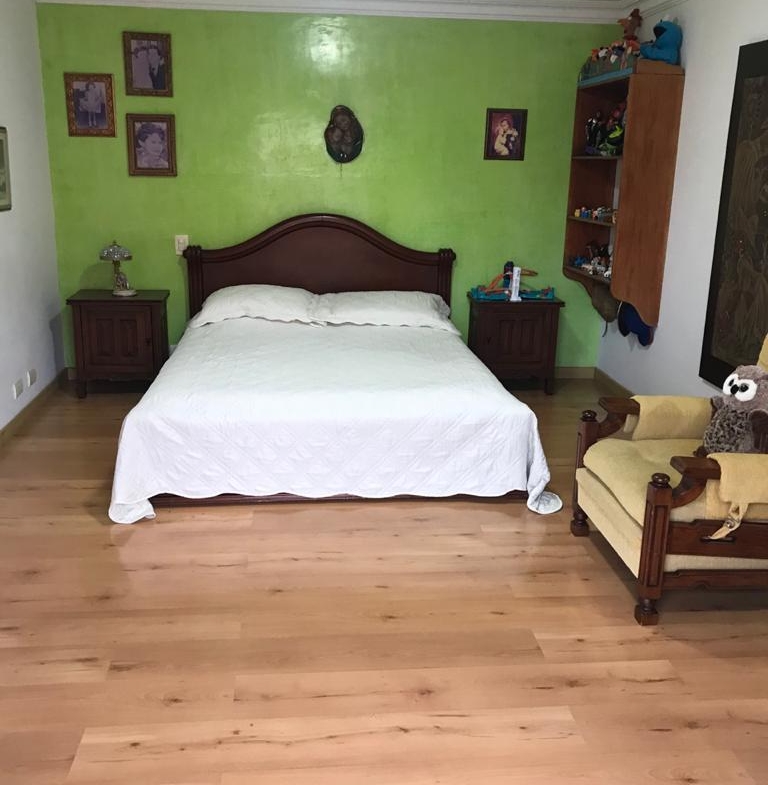 VENTA DE CASA EN PINARES