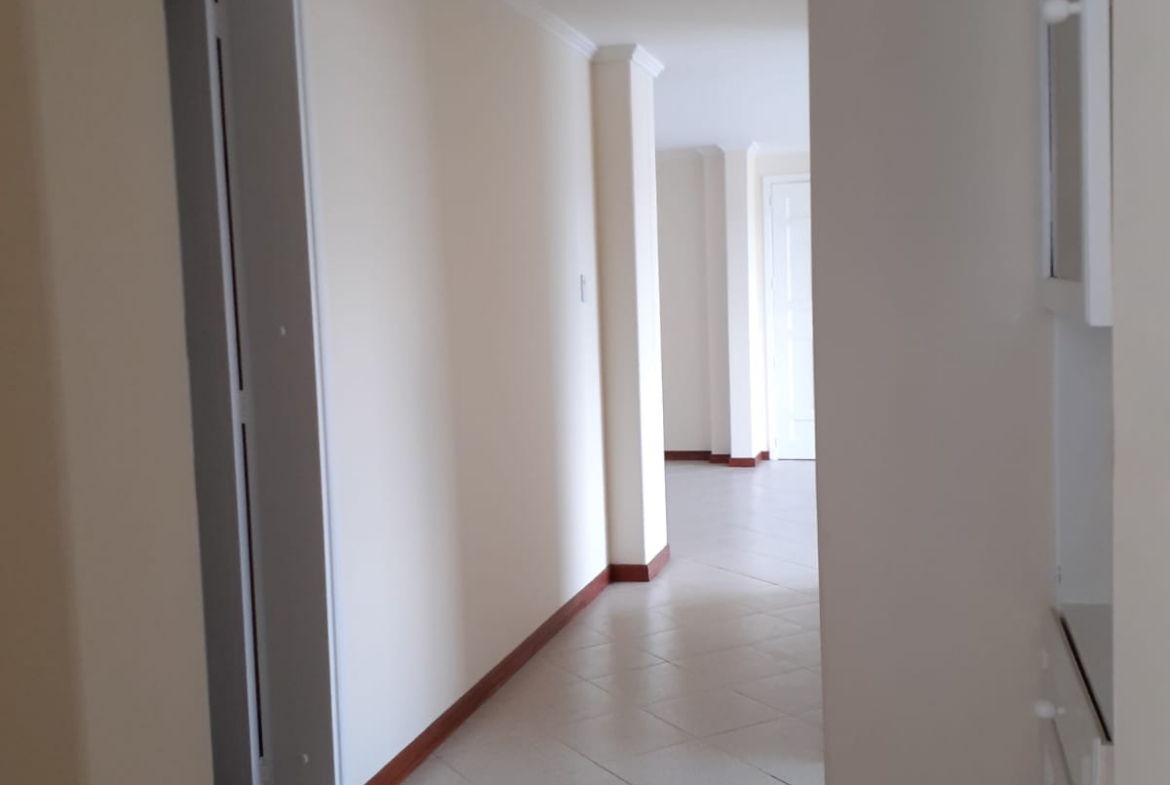 VENDO APARTAMENTO EN PINARES DE SAN MARTIN PEREIRA