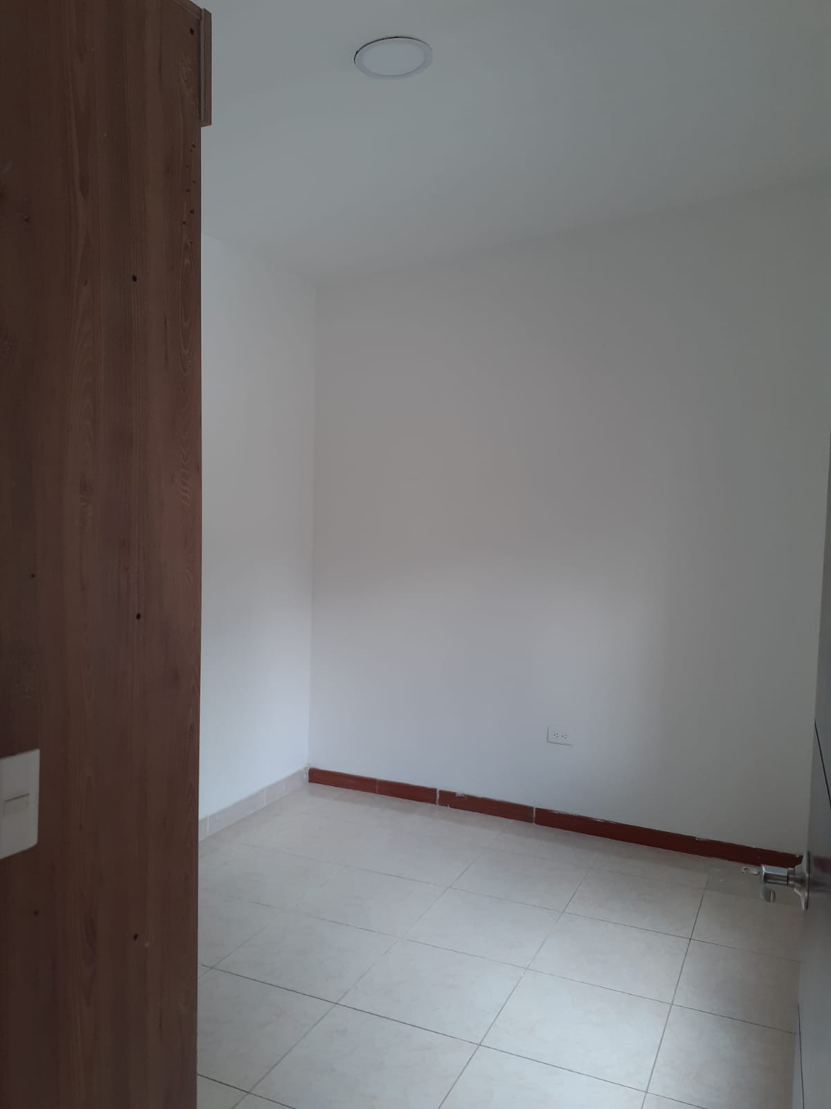 ARRIENDO APARTA ESTUDIO EN LA PRADERA
