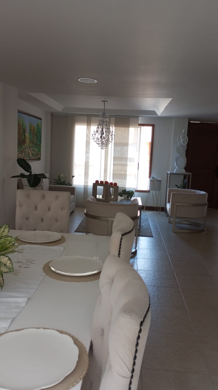 VENDO CASA EN CONJUNTO RESIDENCIAL SECTOR PINARES