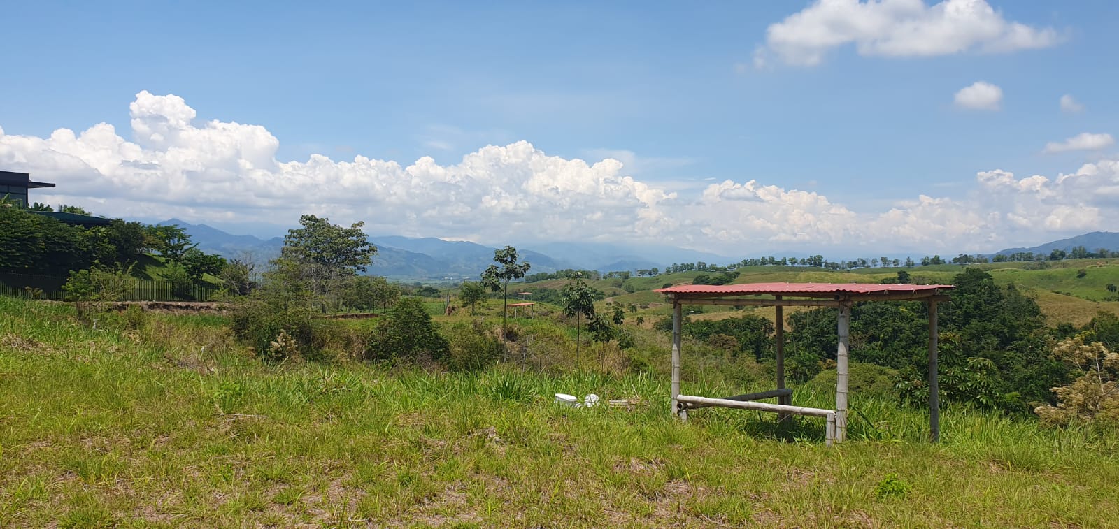 EN VENTA LOTE CERRITOS PEREIRA 10.007 M2