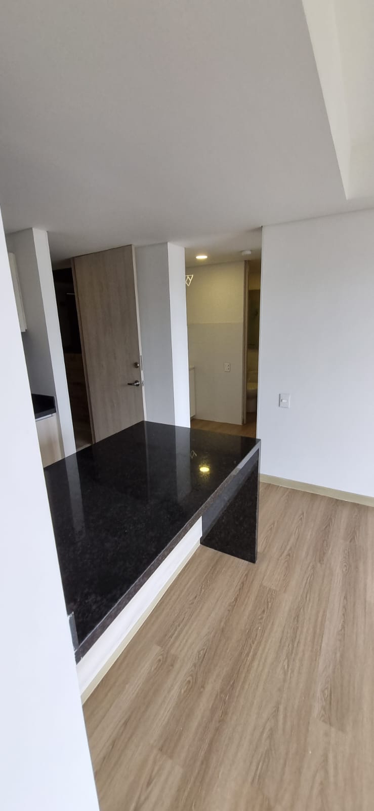 VENDO APARTAMENTO UBICACIÓN ESTRATÉGICA AVENIDA SUR EN PEREIRA