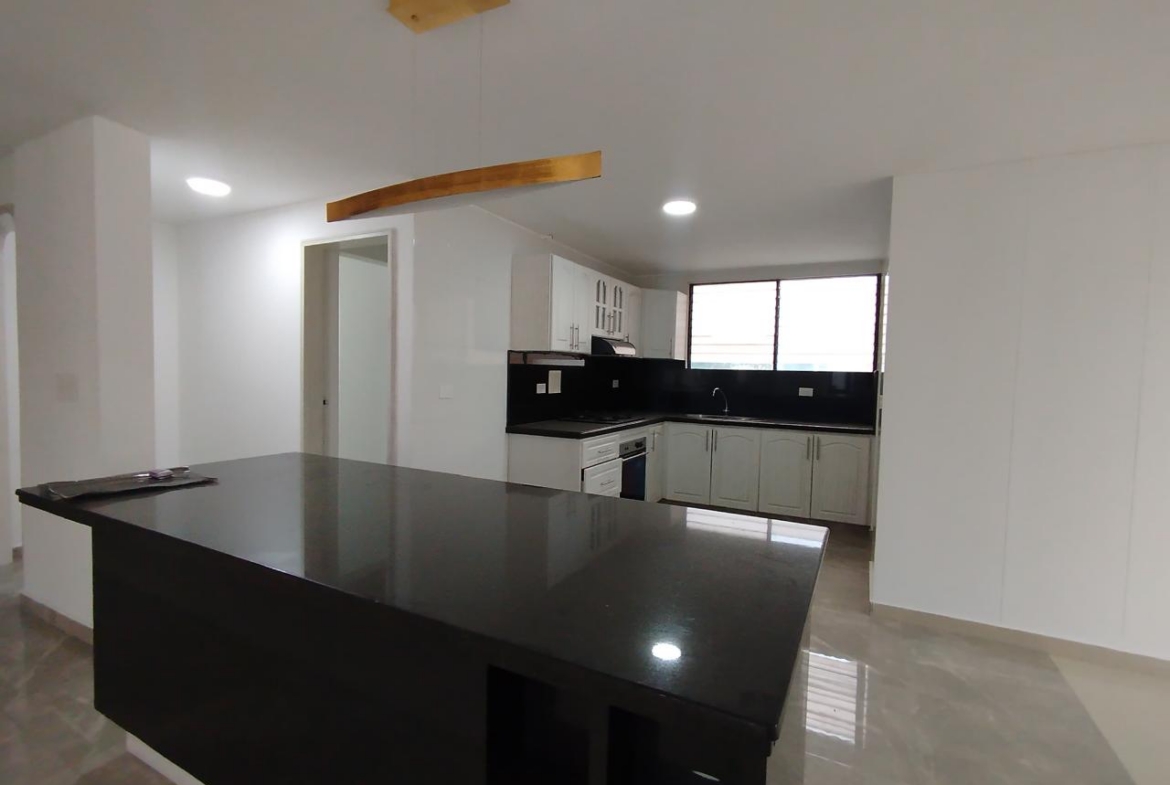 SE VENDE APARTAMENTO EN ALAMOS