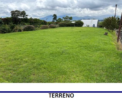 SE VENDE AMPLIA CASA CAMPESTRE VÍA PEREIRA – ARMENIA