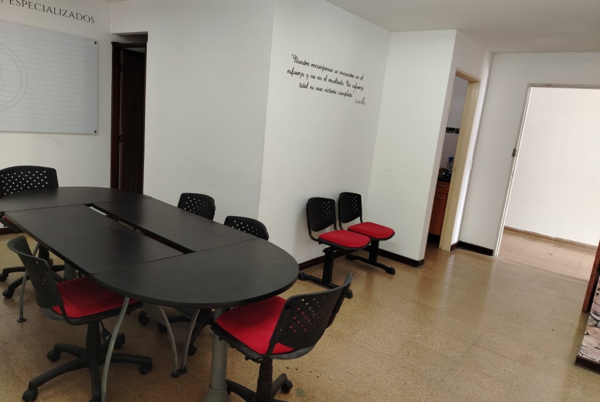 ARRIENDO OFICINA EN TURIN PERERIA