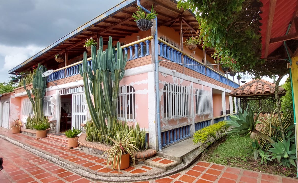 VENDO FINCA EN EL SECTOR DE MORELIA
