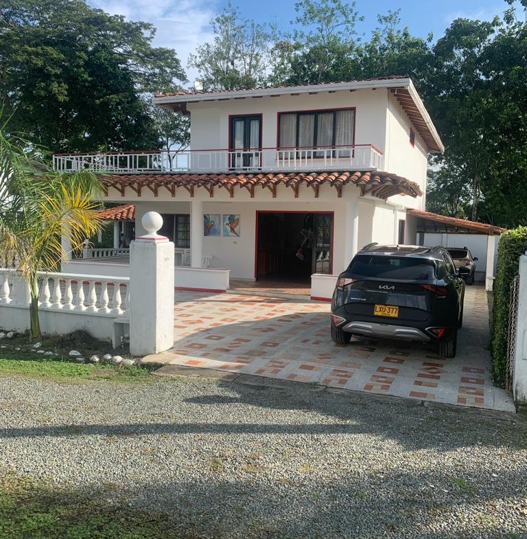 VENTA DE CASA CAMPESTRE EN VITERBO
