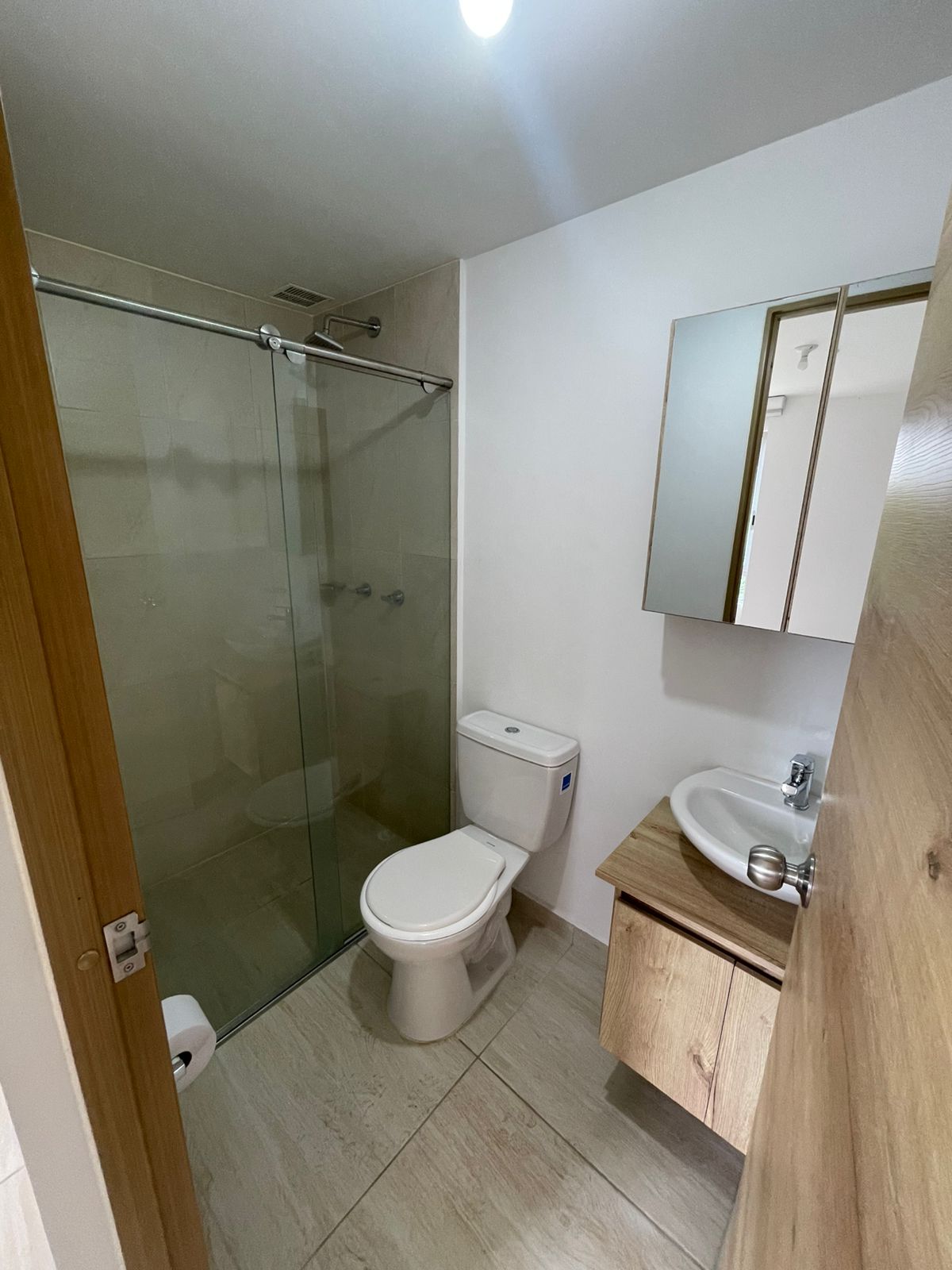 SE VENDE APARTAMENTO EN C.R SENDEROS DE SAN SILVESTRE
