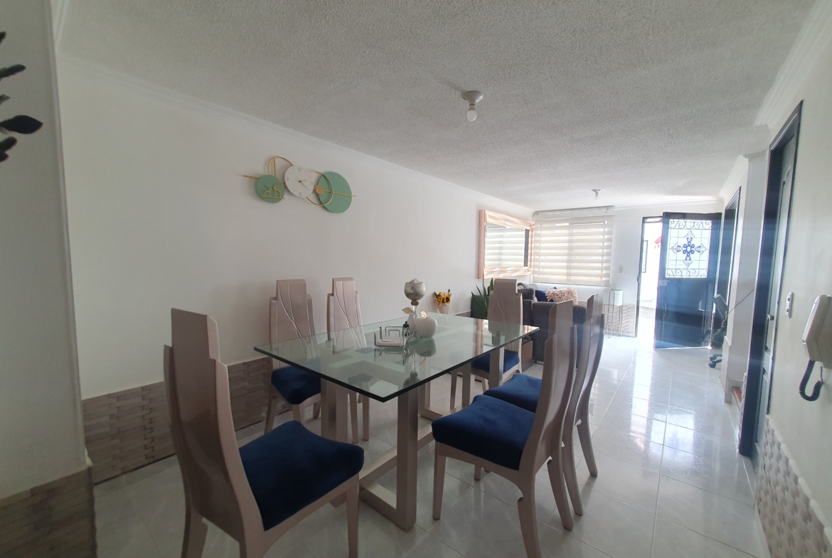 CASA EN VENTA AVENIDA SUR SECTOR HOME CENTER